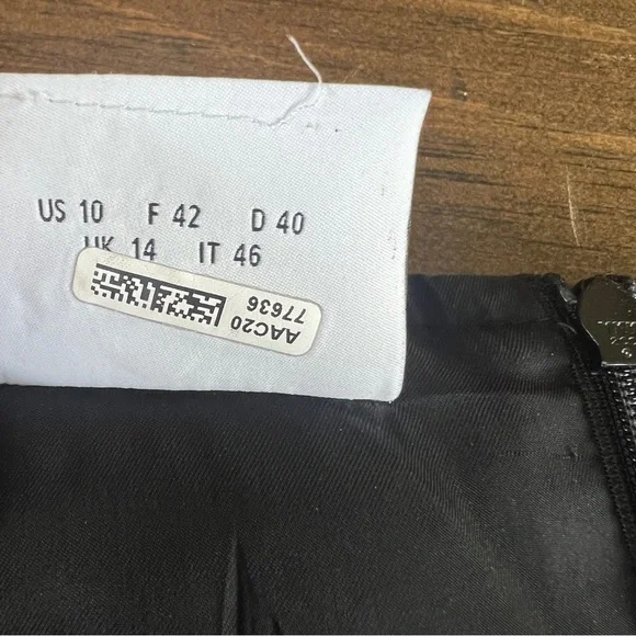 Akris Punto Black Jersey Zip Front Cap Sleeve Dress - Picture 4 of 8